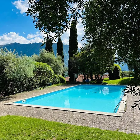Apartment Bella Vista In With Pool Sleeps 6- By Italian Mezzegra
