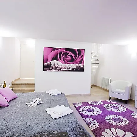 Apartment Bella Vista In With Pool Sleeps 6- By Italian Mezzegra