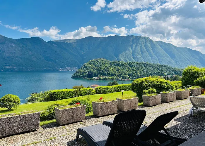 Bella Vista In With Pool Sleeps 6- By Italian Apartmán Mezzegra