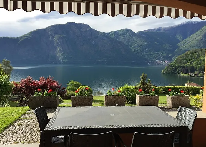 Bella Vista In With Pool Sleeps 6- By Italian Apartmán *